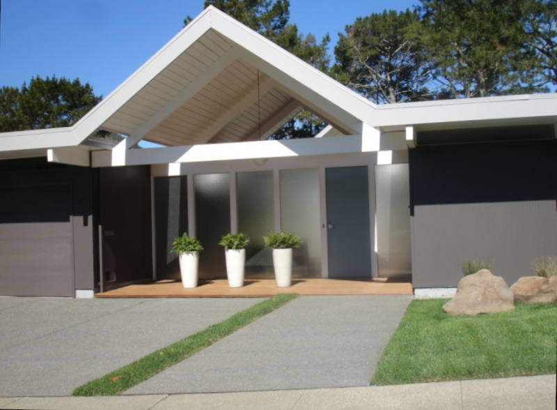 mid-century modern home exterior